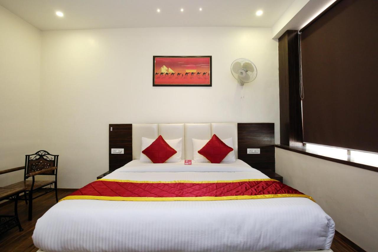 Oyo 9159 Hotel Royal Woodslark Zirakpur Bagian luar foto
