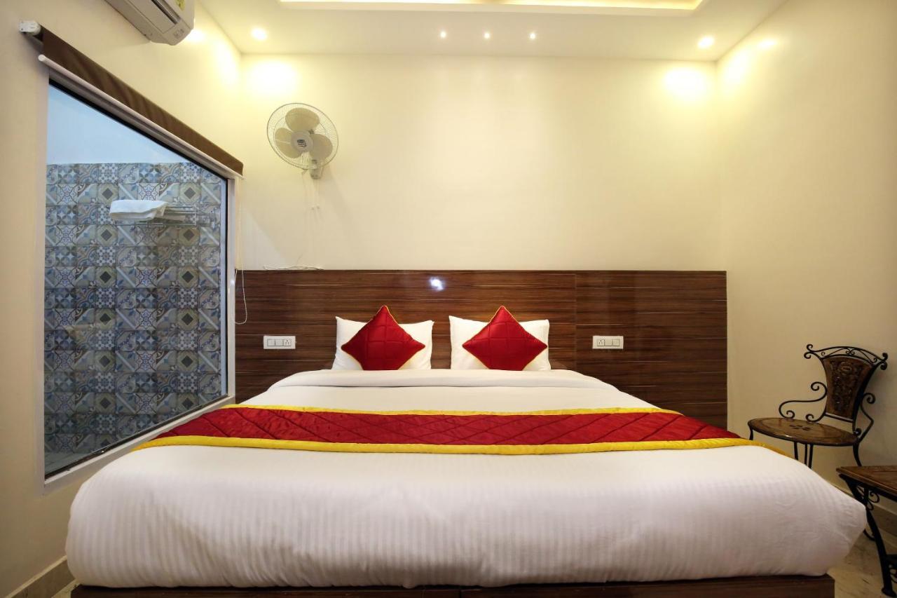 Oyo 9159 Hotel Royal Woodslark Zirakpur Bagian luar foto