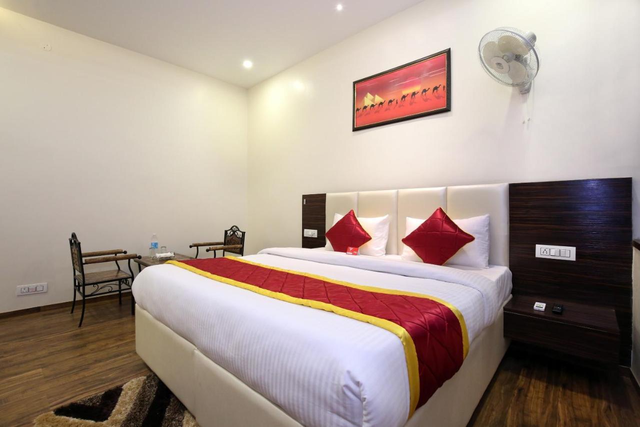Oyo 9159 Hotel Royal Woodslark Zirakpur Bagian luar foto